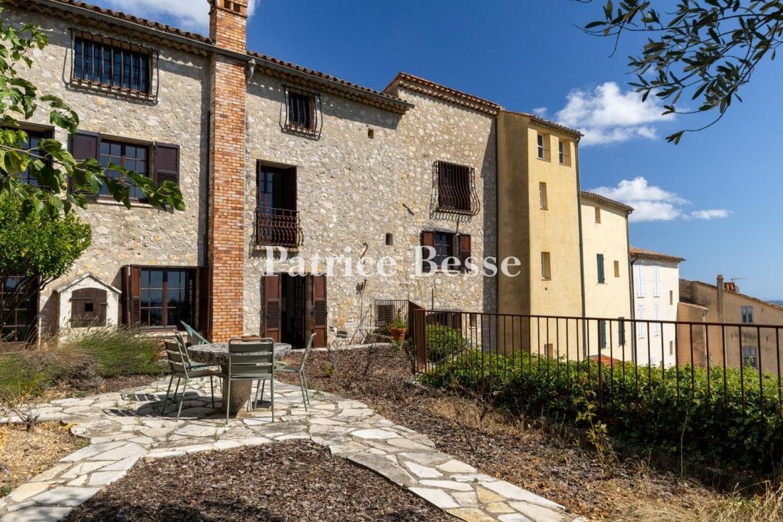 House in Grasse, Provence-Alpes-Côte d'Azur, France 3 - 16564707