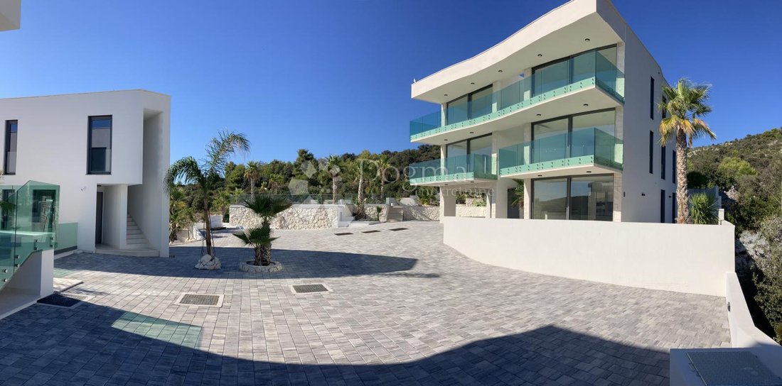 Apartment in Razanj, Sibenik-Knin County, Croatia 4 - 16564925