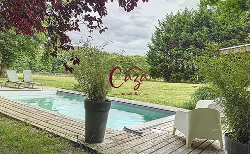Propriété D'exception Avec 2 Maisons Indépendantes, Piscine Et Jardin Paysager