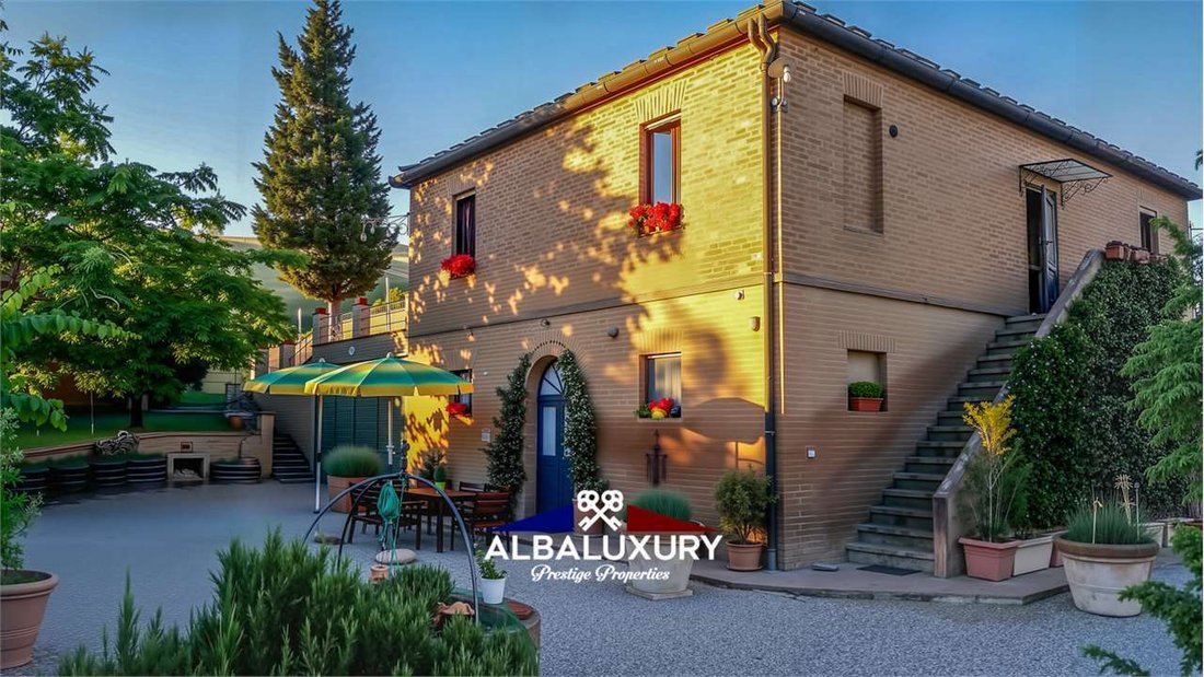Villa in San Casciano dei Bagni, Tuscany, Italy 4 - 15347270