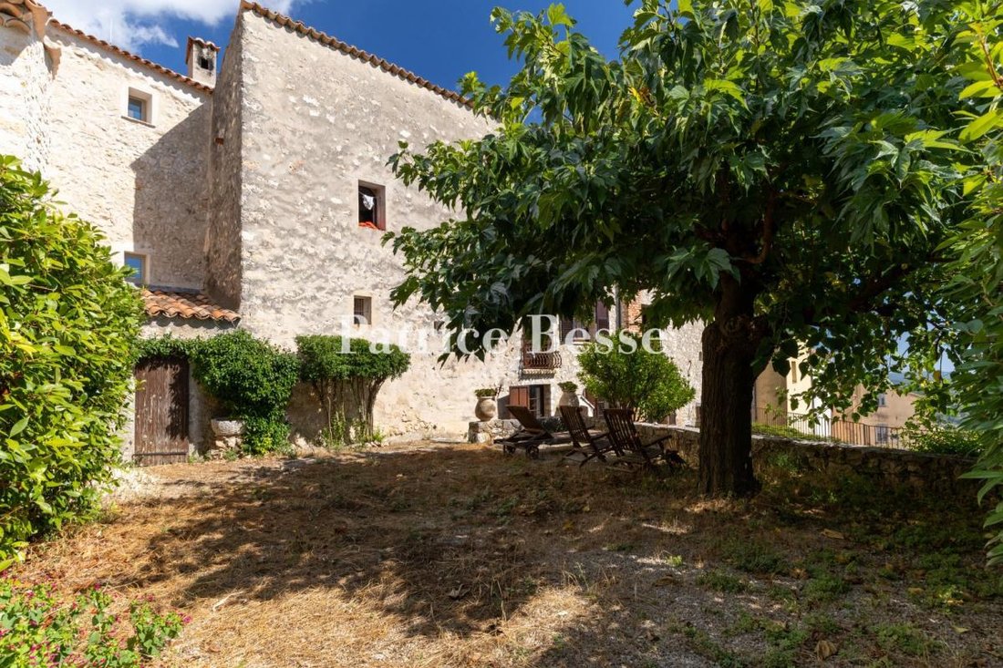 House in Grasse, Provence-Alpes-Côte d'Azur, France 4 - 16564707