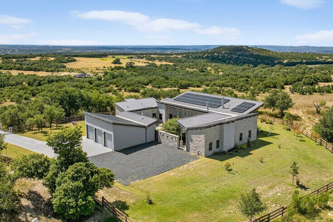 House in Johnson City, Texas, United States 1 - 16565545