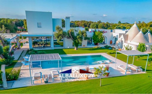 Villa in San Vito dei Normanni, Apulia, Italy 1