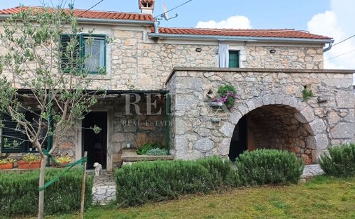 House in Rasopasno, Primorje-Gorski Kotar County, Croatia 1