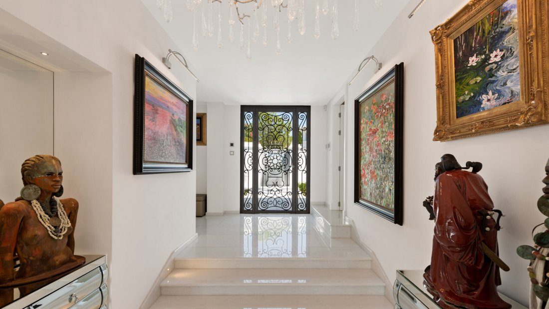 Villa in Marbella, Andalusia, Spain 3 - 16566449