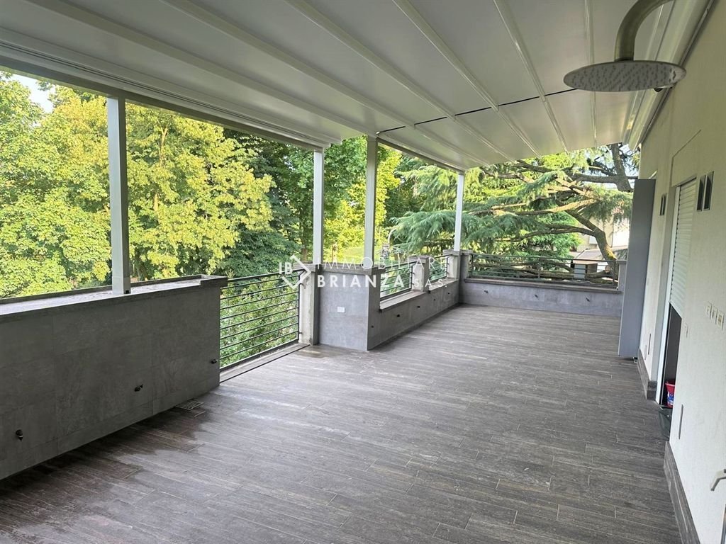 Penthouse in Carate Brianza, Lombardy, Italy 3 - 16566413