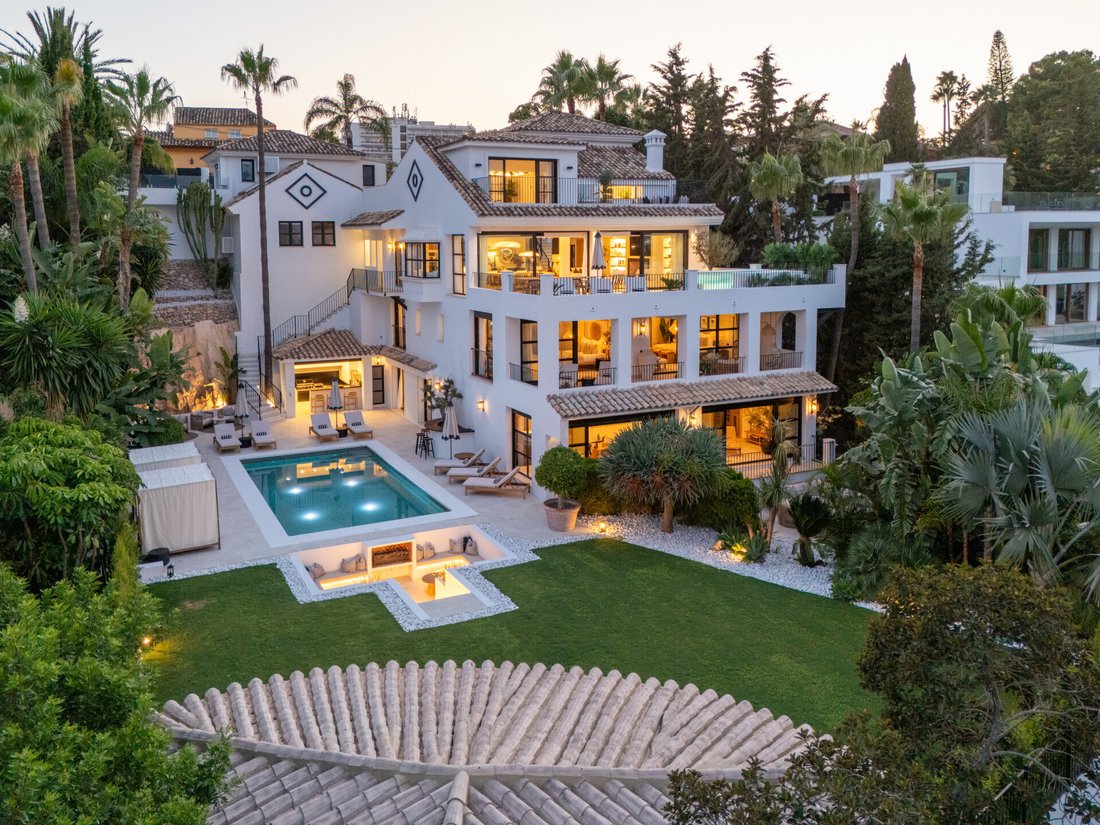 Villa in Nueva Andalucia, Marbella, Spain 1 - 16566446