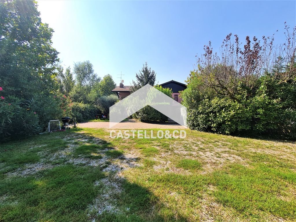 Villa in Rivoltella, Desenzano del Garda, Lombardy 1 - 13254531