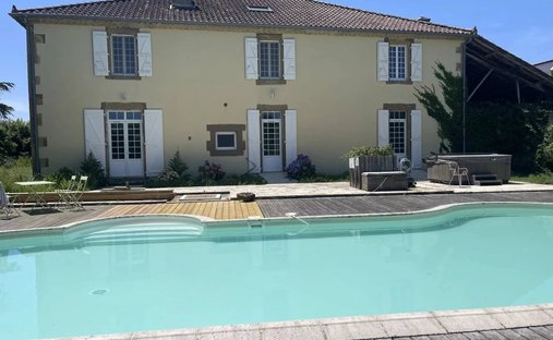 Gers Château Of 1300m² On 5 Hectares