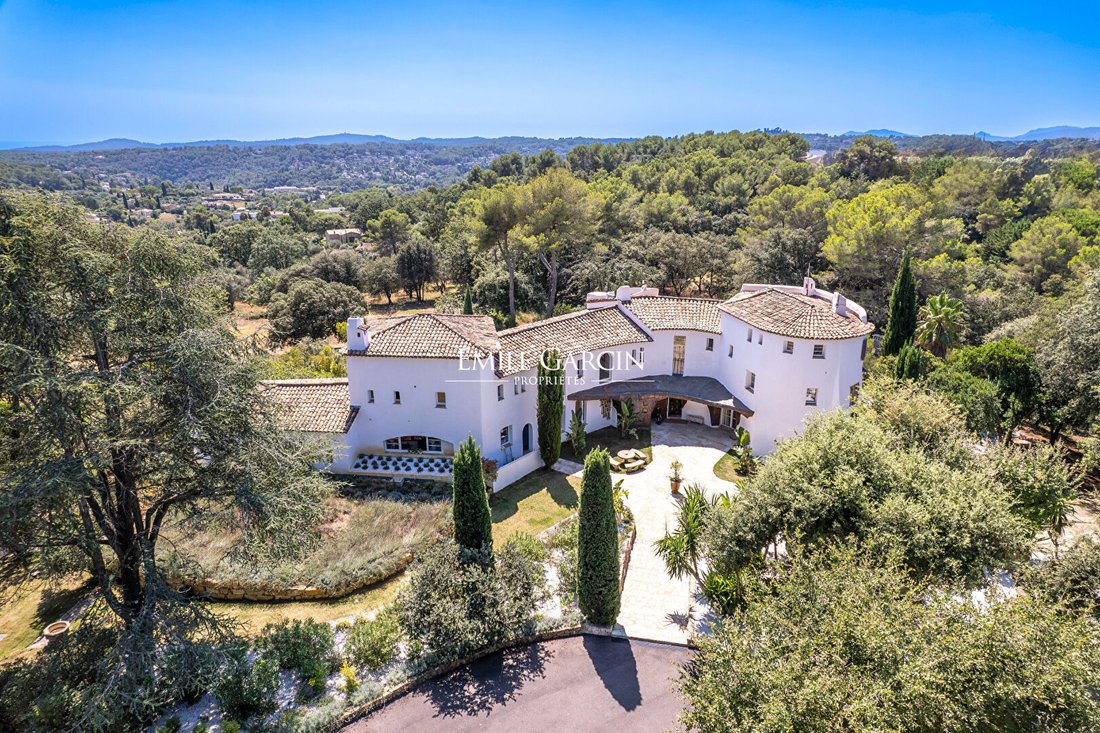 Villa in Valbonne, Provence-Alpes-Côte d'Azur, France 1 - 16566676