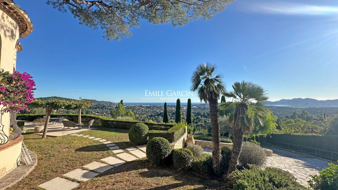Villa in Mougins, Provence-Alpes-Côte d'Azur, France 2 - 16566671