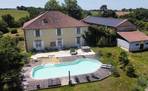 Gers Château Of 1300m² On 5 Hectares