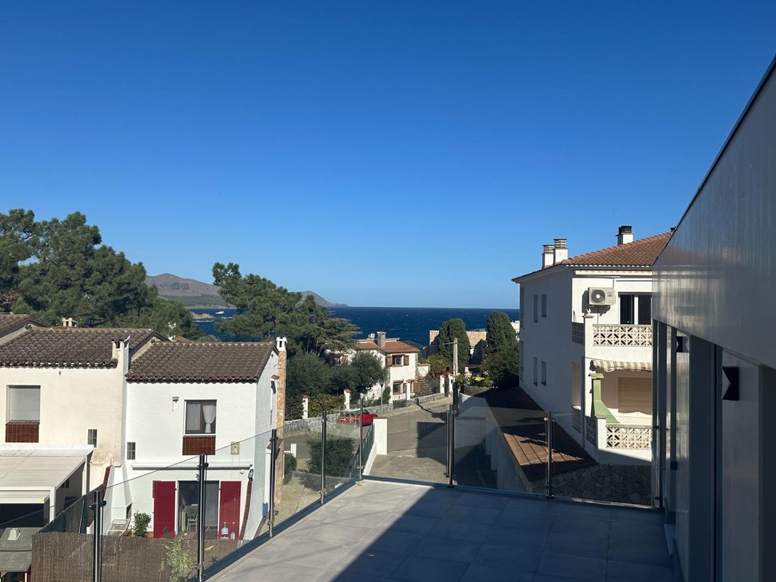 Villa in Llanca, Catalonia, Spain 1 - 14977951