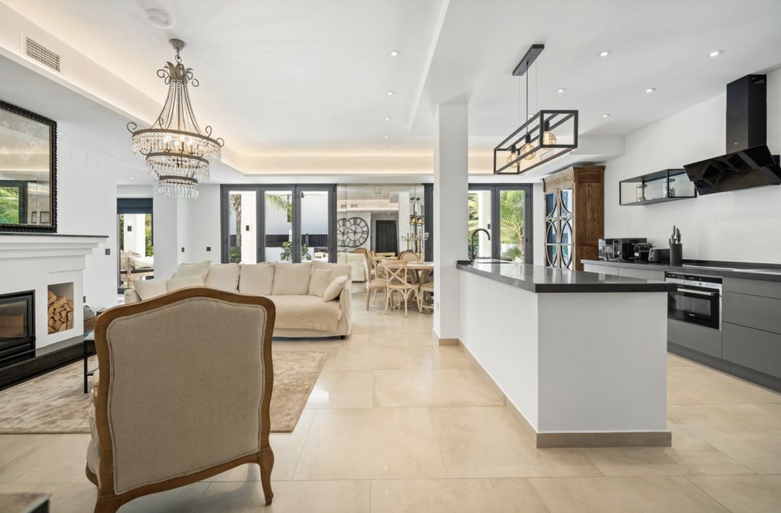 House in Marbella, Andalusia, Spain 3 - 16566784