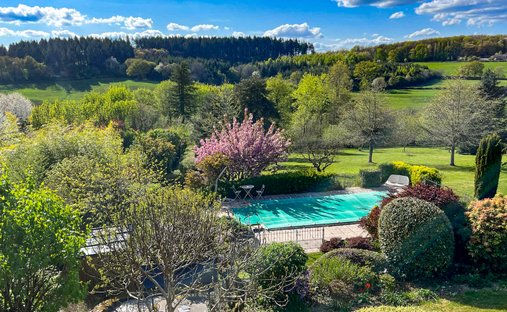 Château Avallon 1500.0 Sqm 25 Bedrooms