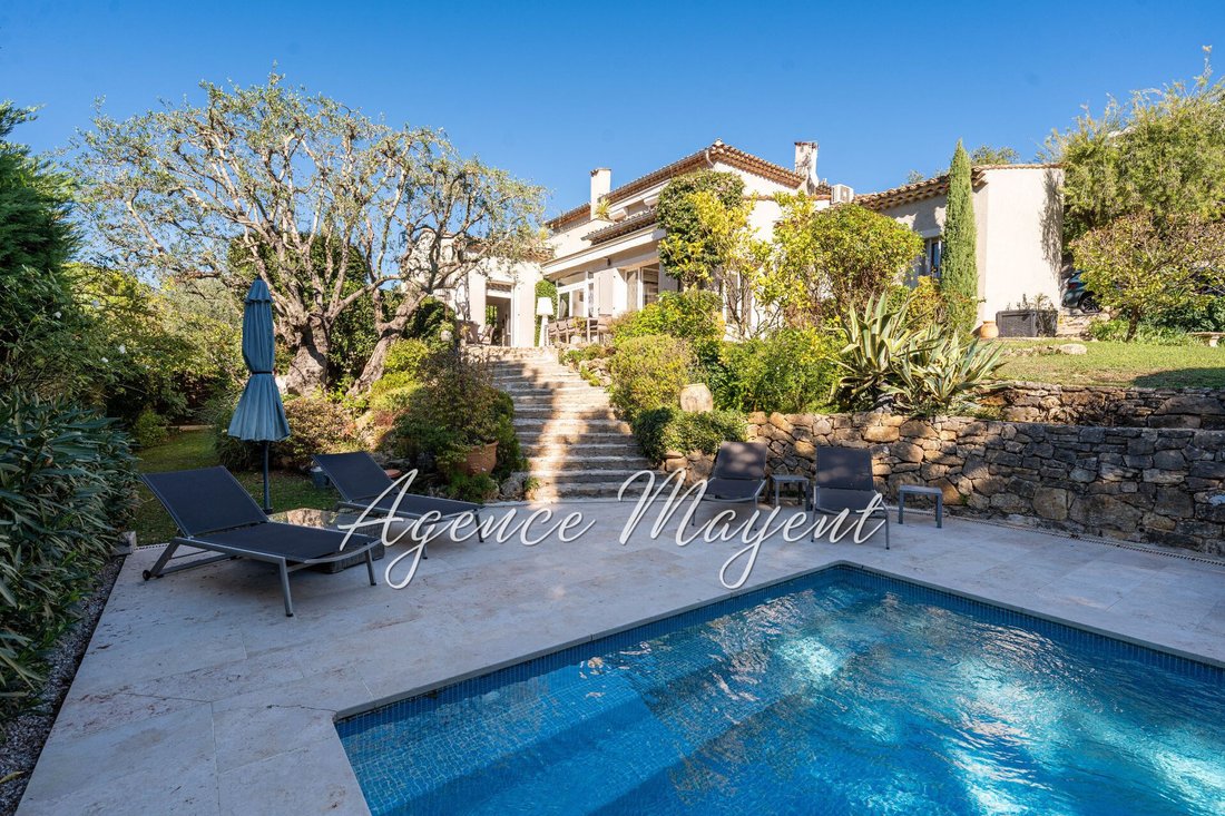 Villa in Le Cannet, Provence-Alpes-Côte d'Azur, France 2 - 16566720
