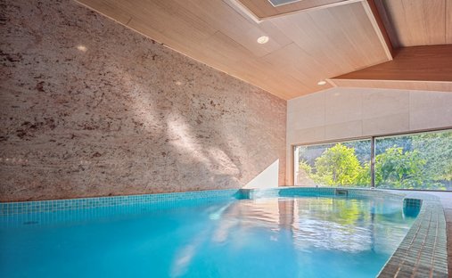 Castle Life At Your Fingertips