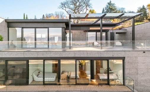 Castle Life At Your Fingertips