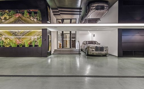 Castle Life At Your Fingertips