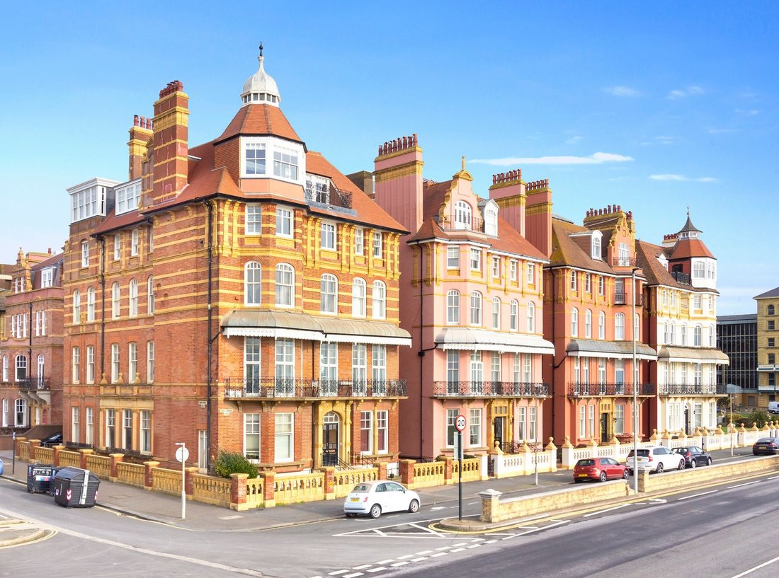 Apartment in Palmeria, Hove, England 1 - 16571143