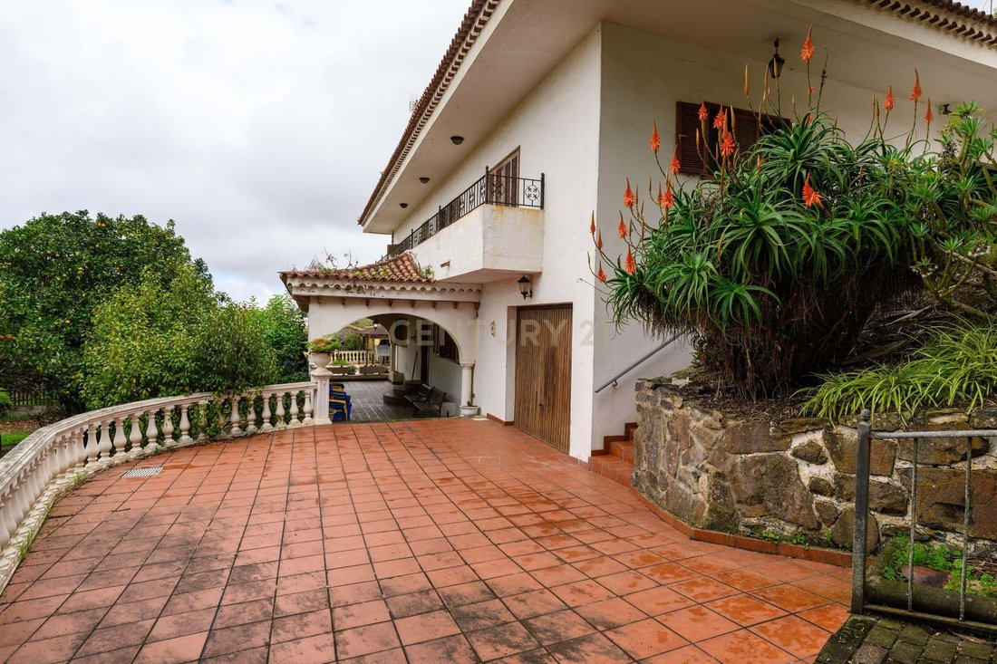 Villa in Teror, Canary Islands, Spain 1 - 16569643