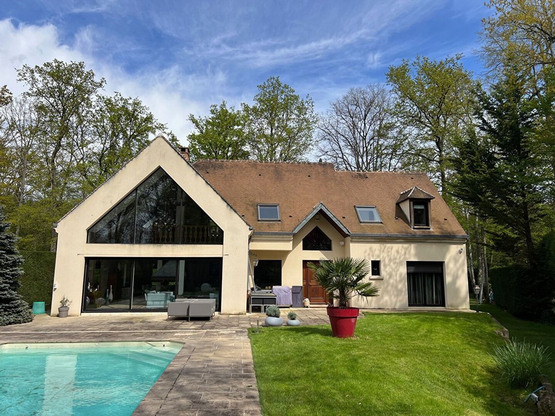 Villa in Ouest, Lamorlaye, France 1 - 15537955