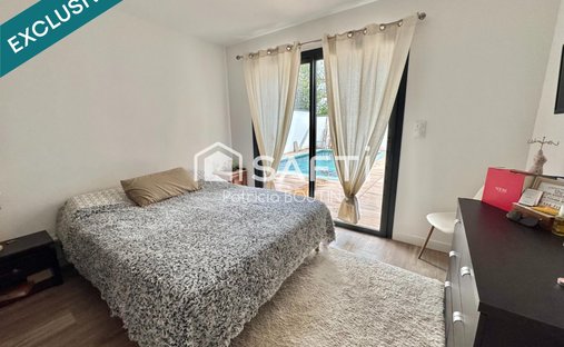 Castle for Sale in Niort, Nouvelle-Aquitaine, France