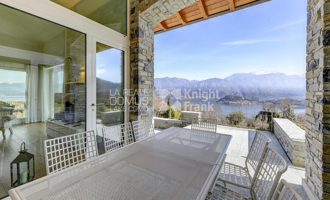 Villa in Griante, Lombardy, Italy 2 - 16569038