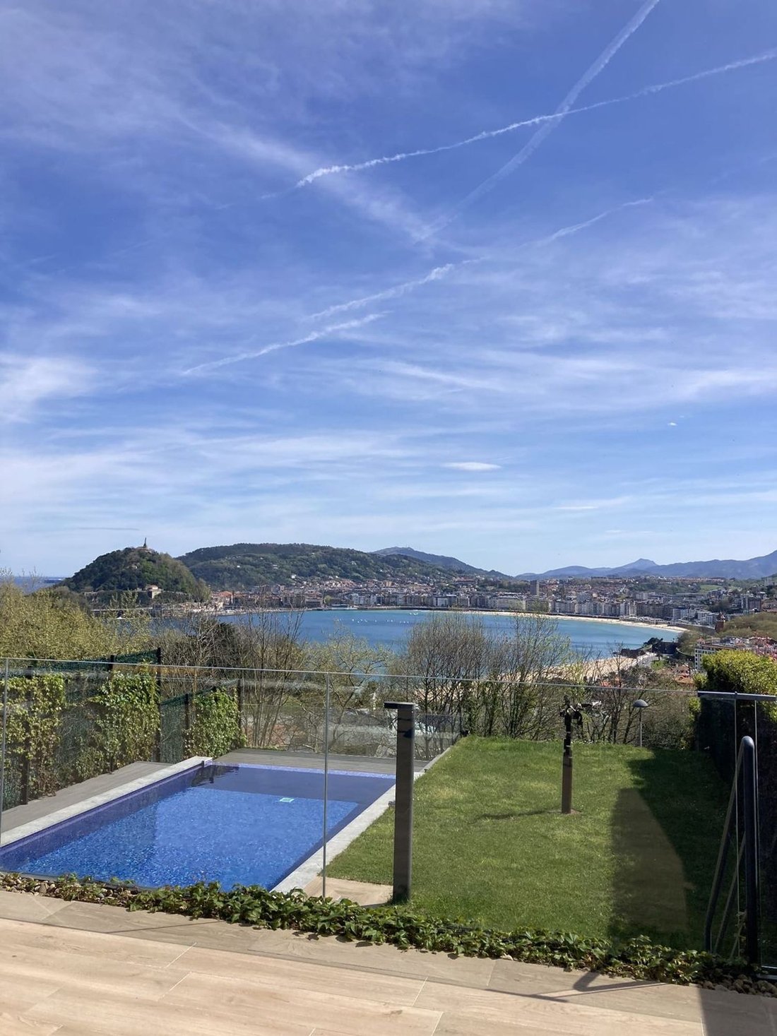 Townhouse in Mendebaldea, Donostia-San Sebastian, Spain 3 - 16571097