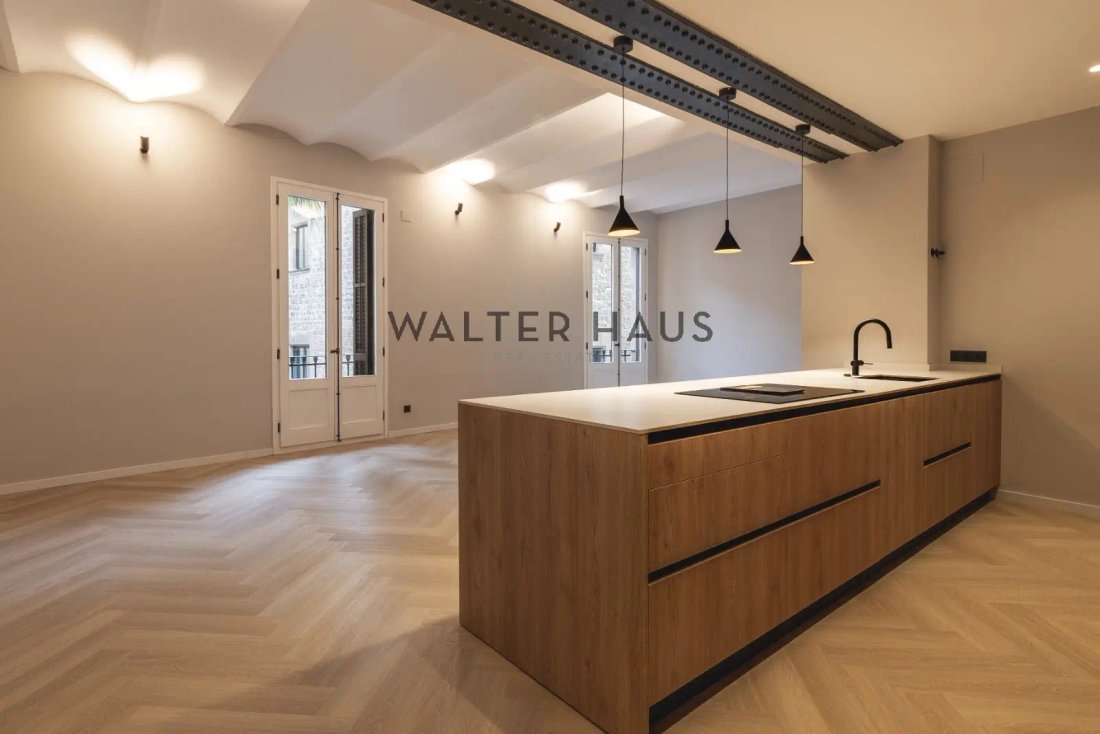 Apartment in Eixample, Barcelona, Spain 1 - 15358813