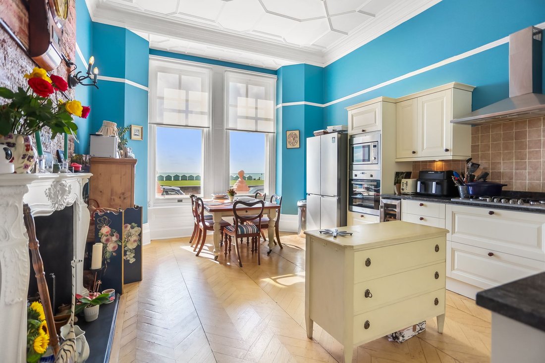 Apartment in Palmeria, Hove, England 4 - 16571143