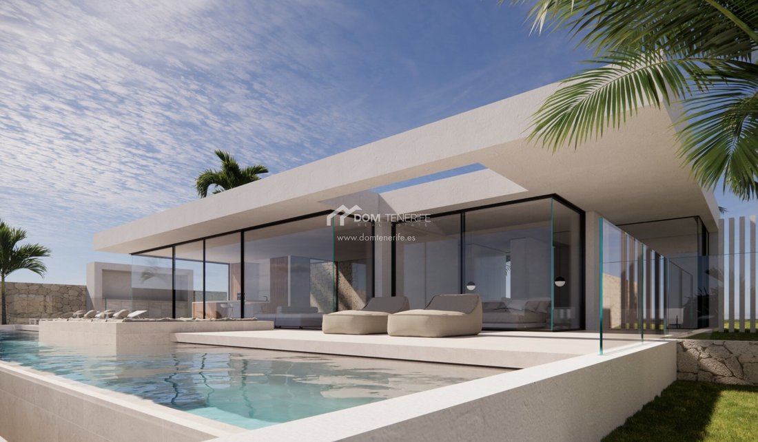 Villa in Guia de Isora, Canary Islands, Spain 1 - 16569442