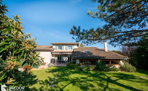 House in Saint-Jean-d'Ardières, Belleville-en-Beaujolais, France 1