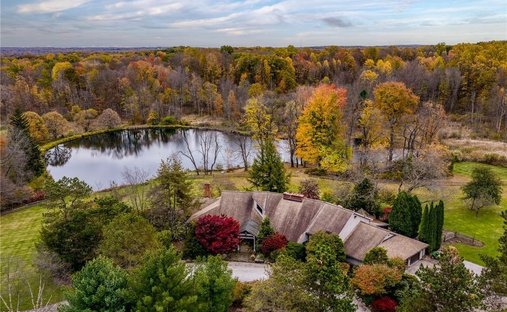 House in Chagrin Falls, Ohio, United States 1