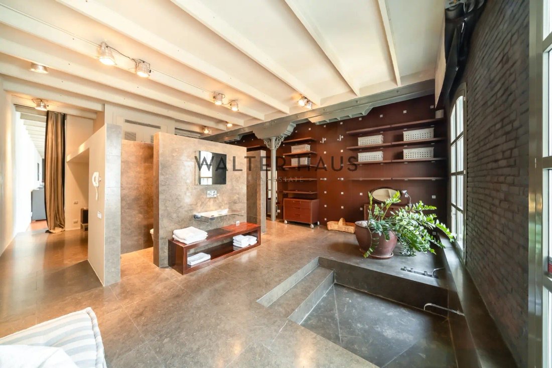 Apartment in Eixample, Barcelona, Spain 4 - 15630115