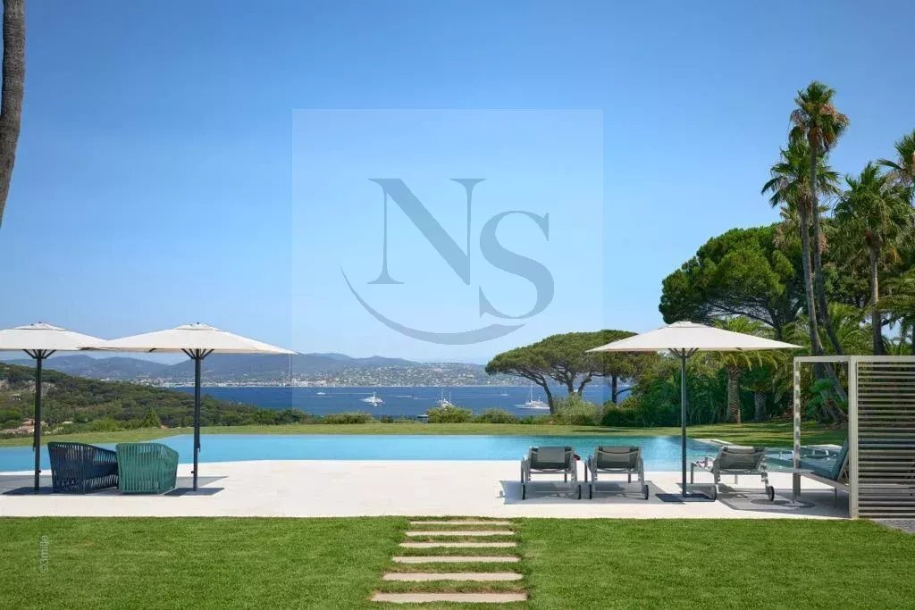 Villa in French Riviera, Provence-Alpes-Côte d'Azur, France 2 - 16127975