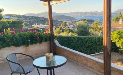 Villa in Anavissos, Attica, Greece 1