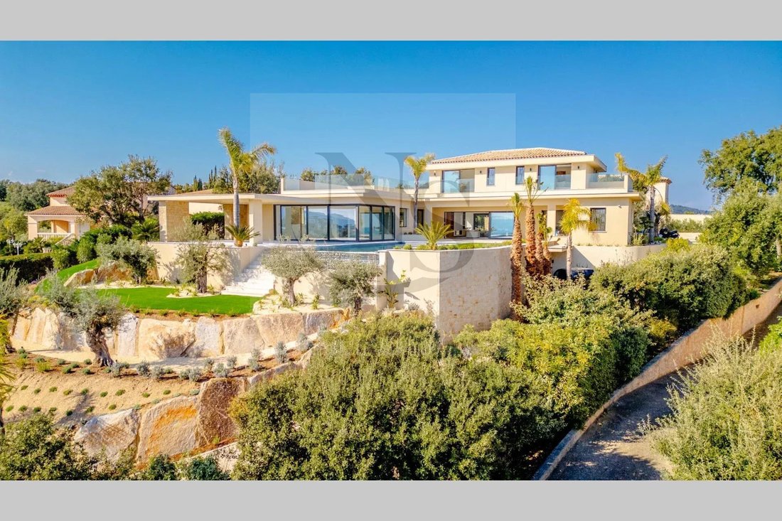 Villa in Nartelle-Noyer-Bellevue-bd des Sardinaux, Sainte-Maxime, France 4 - 15508055