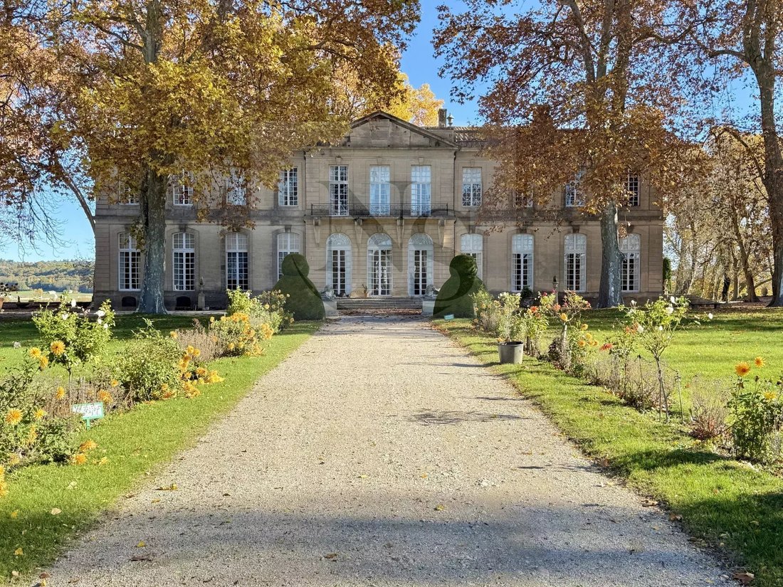 Castle in Grand Sud- Aix la Duranne, Aix-en-Provence, France 1 - 16557918