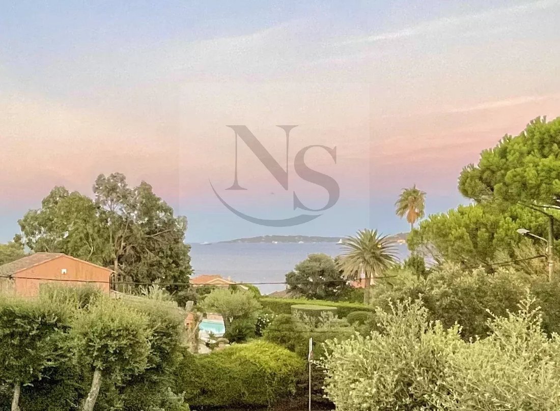 Villa in Grimaud, Provence-Alpes-Côte d'Azur, France 2 - 12441931
