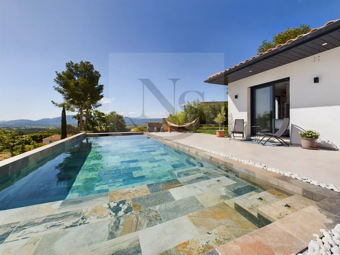 Villa in Puyloubier, Provence-Alpes-Côte d'Azur, France 2 - 14581140