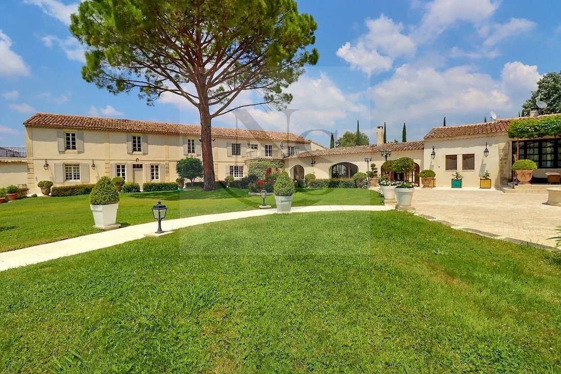 Estate in Maussane-les-Alpilles, Provence-Alpes-Côte d'Azur, France 4 - 12927417