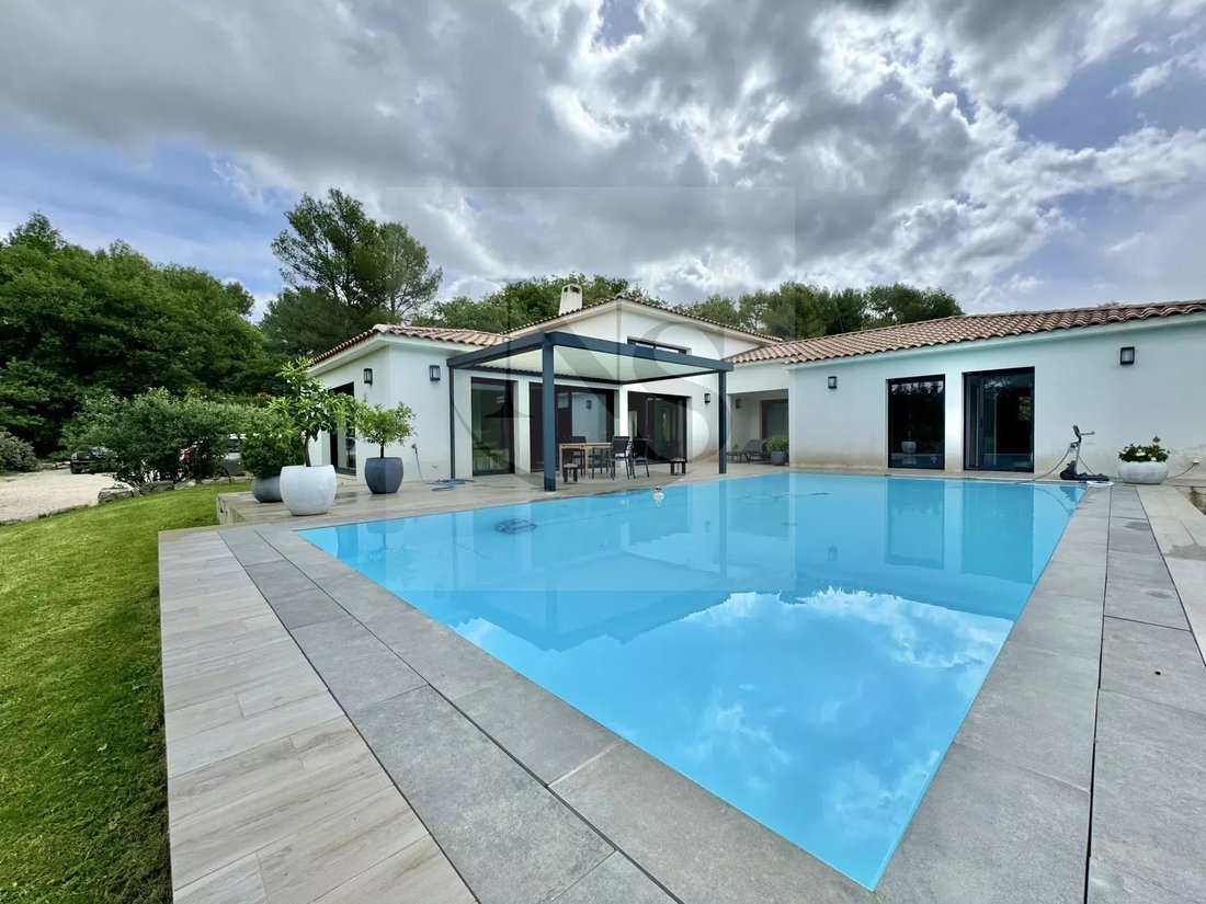 Villa in Aix-en-Provence, Provence-Alpes-Côte d'Azur, France 1 - 14280477
