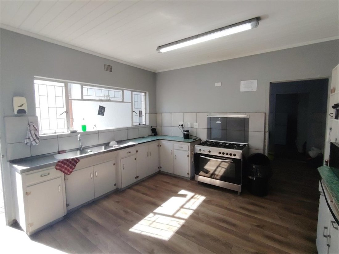 House in Wellington, Western Cape, South Africa 5 - 16570816