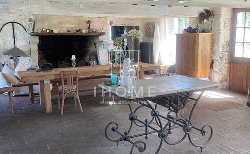 Castle for Sale in Savennières, Pays de la Loire, France