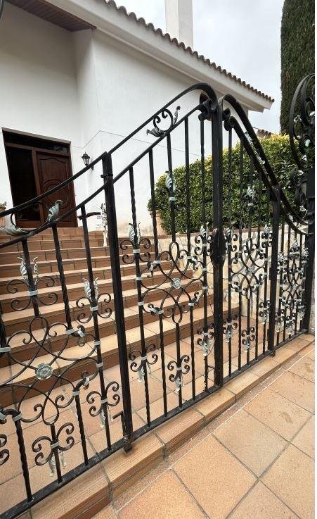Villa in Argentona, Catalonia, Spain 2 - 16571179