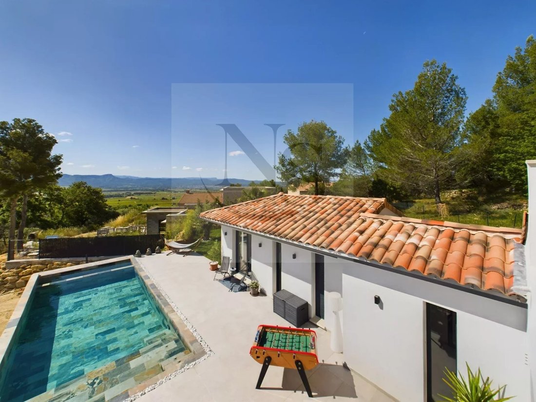 Villa in Puyloubier, Provence-Alpes-Côte d'Azur, France 3 - 14581140