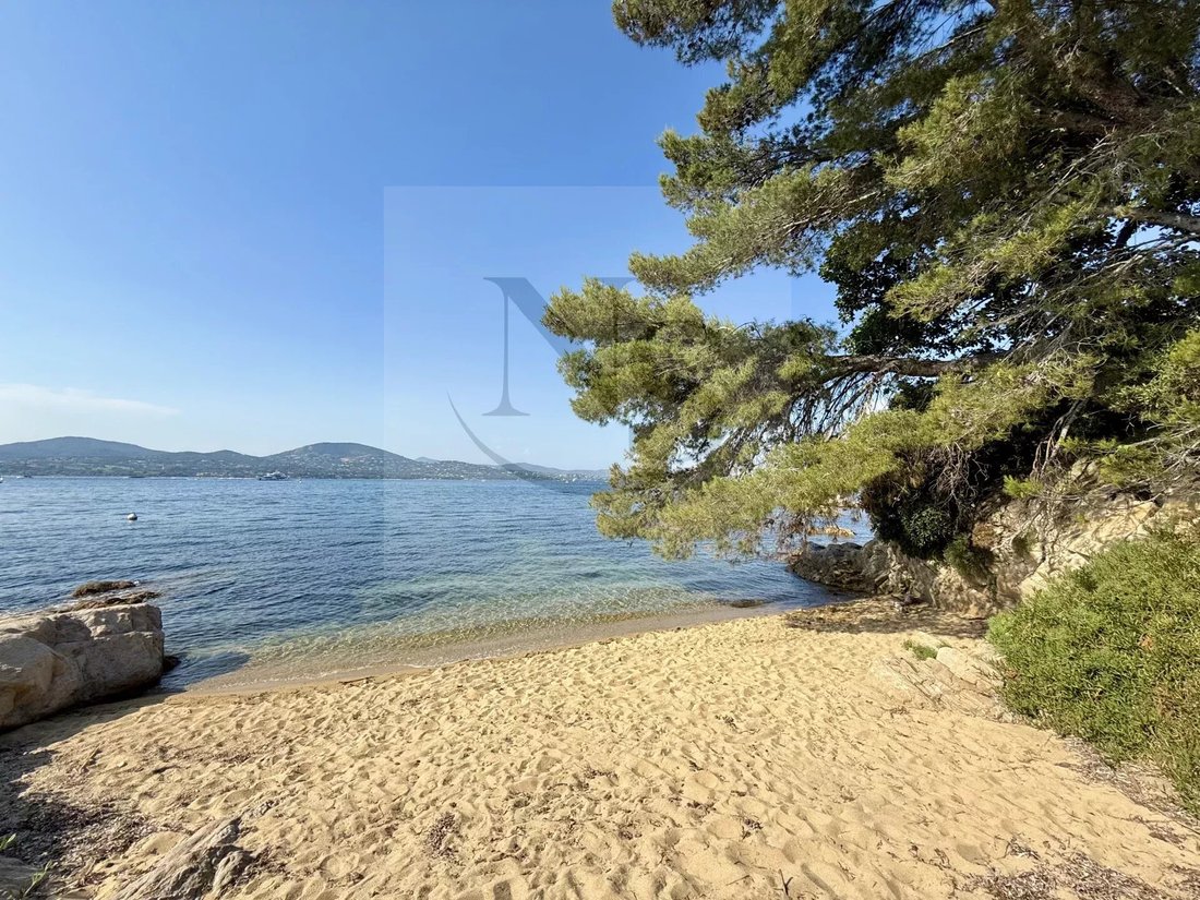 Villa in Zone Est Diffuse, Saint-Tropez, France 1 - 13000015