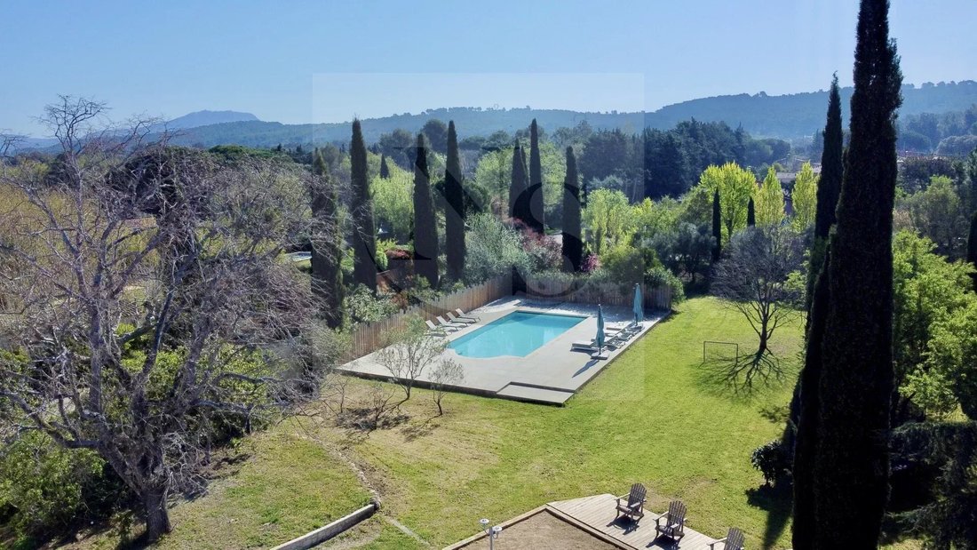 Domaine à Grand Sud- Aix la Duranne, Aix-en-Provence, France 2 - 14480609