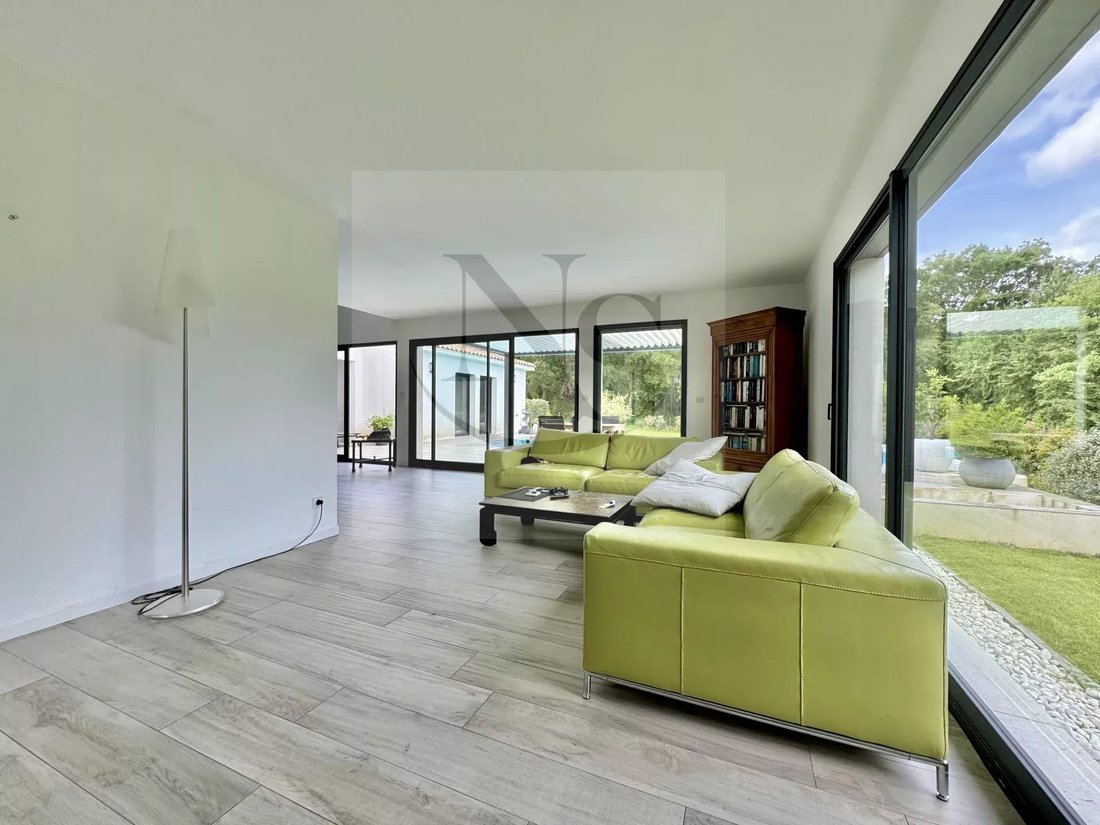 Villa in Aix-en-Provence, Provence-Alpes-Côte d'Azur, France 5 - 14280477